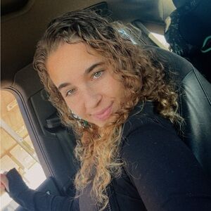 Meet your Posher, Rebecca